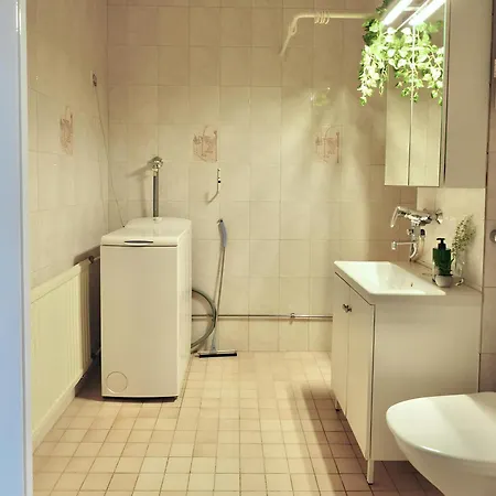 Apartment Spacious In Tranquil With Balcony And Free Parking