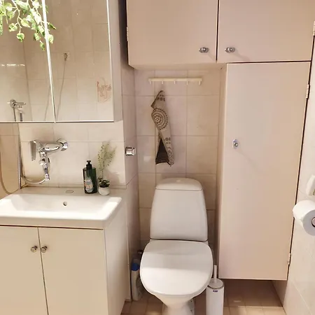 Spacious In Tranquil With Balcony And Free Parking * Turku
