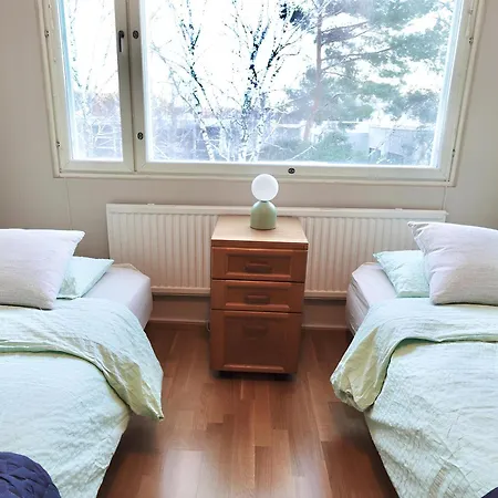 Spacious In Tranquil With Balcony And Free Parking Apartment *
